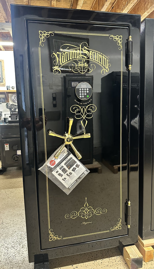 Liberty Magnum/ National Security 25 | Black gloss, brass hardware, Elock