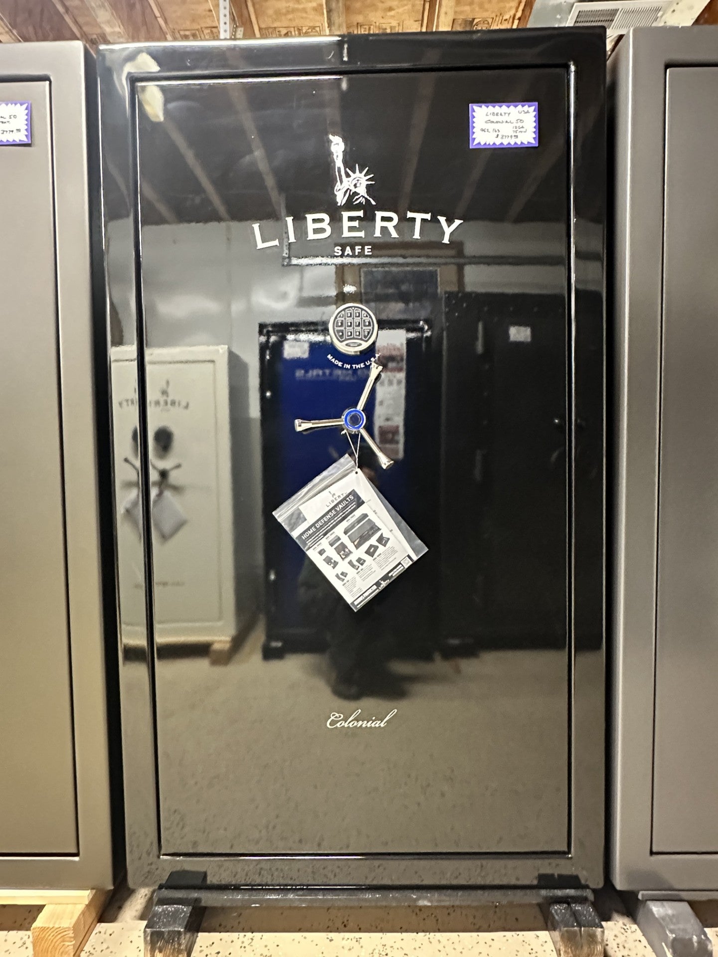 Liberty Colonial 50 Gun Safe | Gloss Black, Elock