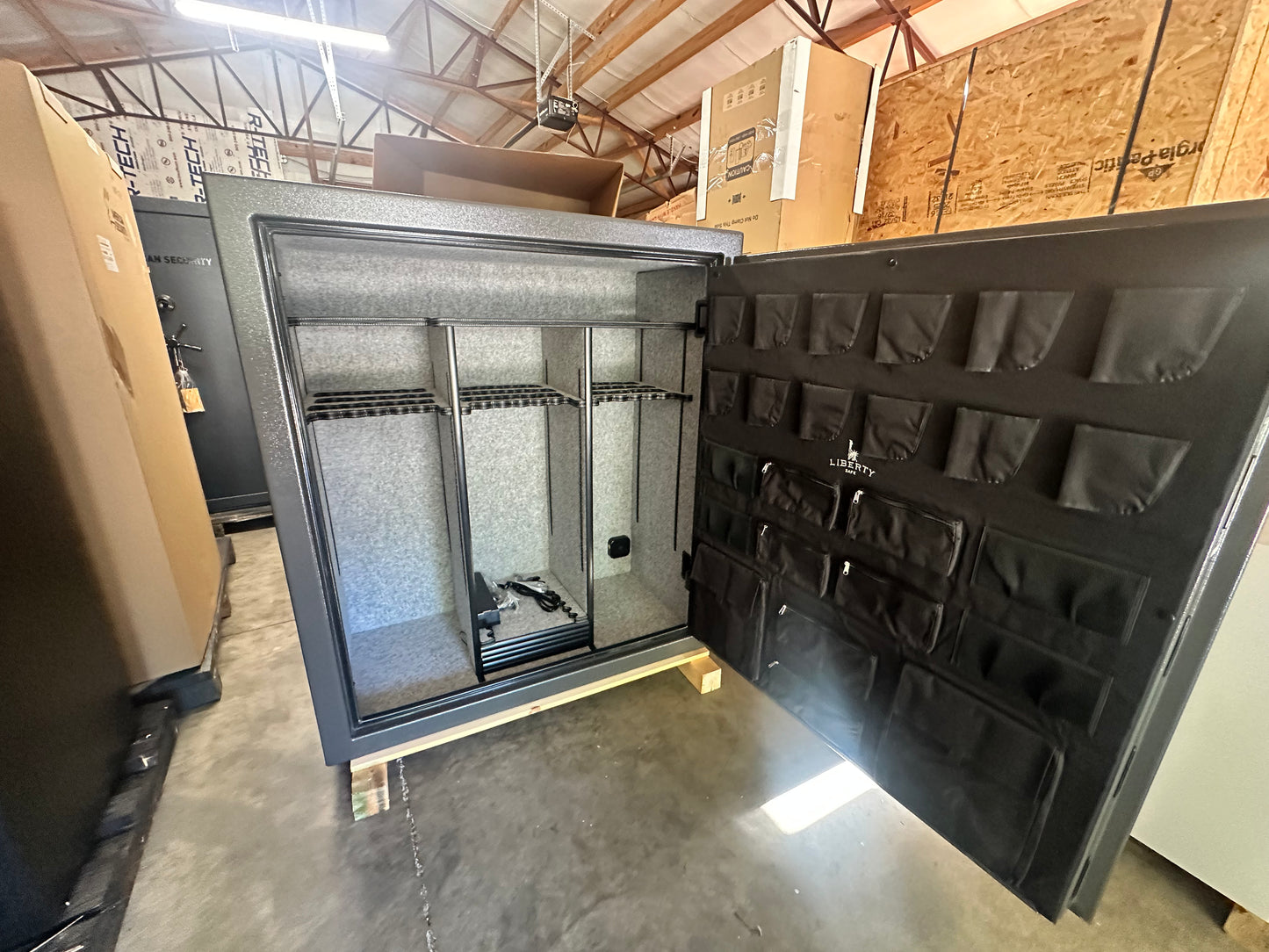 Liberty Collector Series Gun Safe | Gun Metal Gray, Mechanical Lock