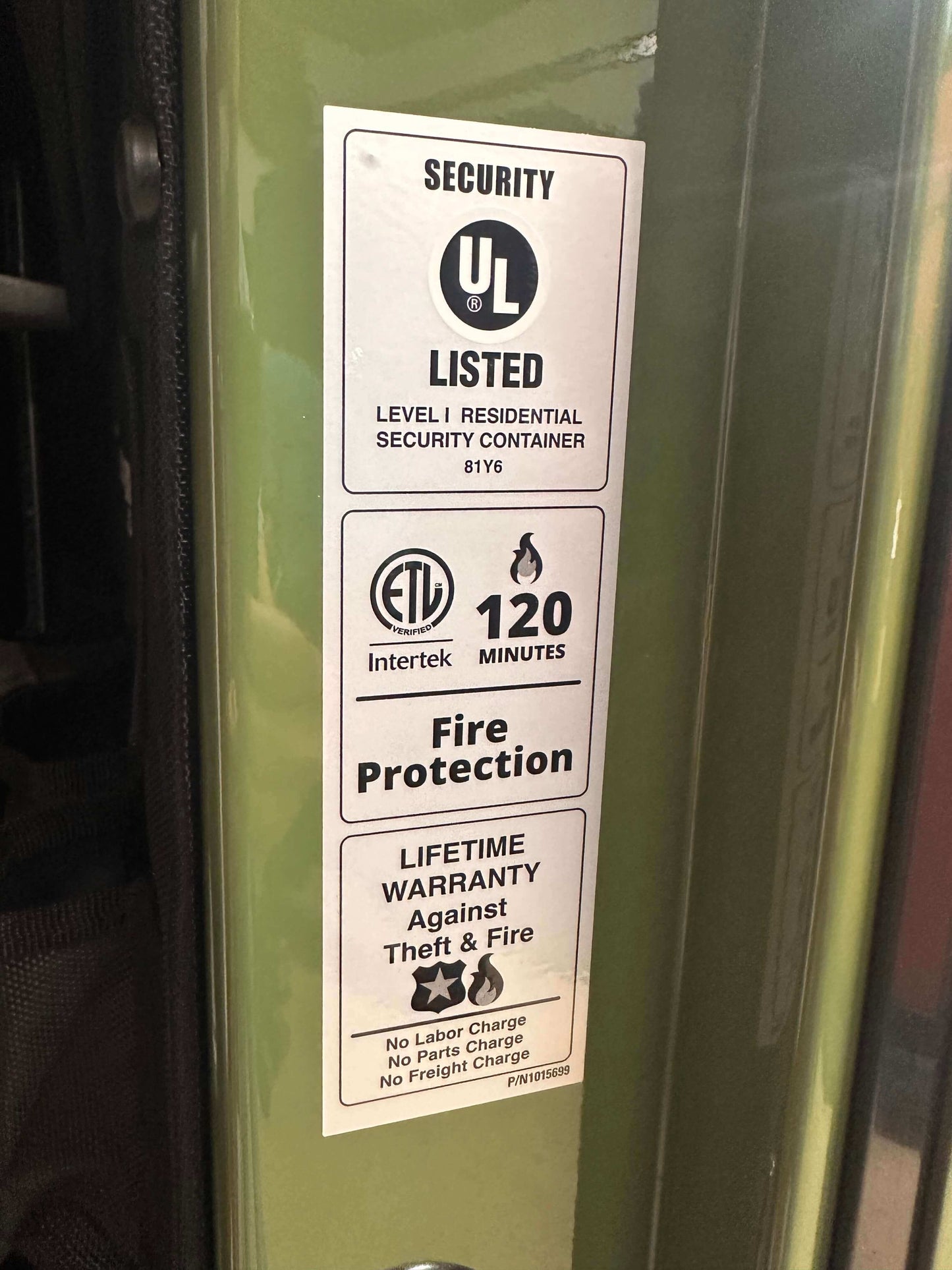 AMSEC BFX6030 Gun & Rifle Safe | Two-Tone: Black & Green