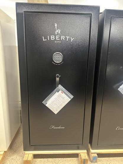 Liberty Freedom 30 Gun Safe | black, elock